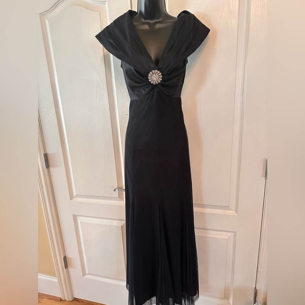 KM Collection by Milla Bell black long sleeveless gown size 6